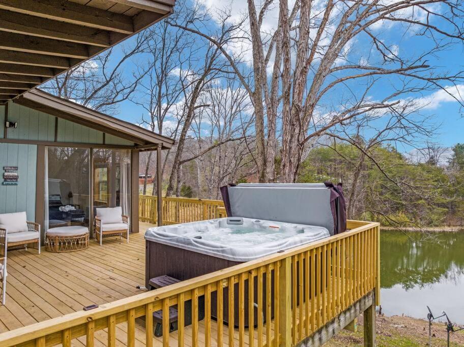 Lazy Lake 3Br Cabin W/ Mtn Views + Hot Tub +Wi-Fi Luray Exterior foto